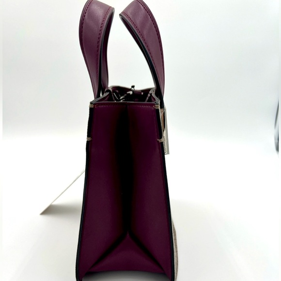 CALVIN KLEIN - Audrey Crossbody Bag - Picture 5 of 11